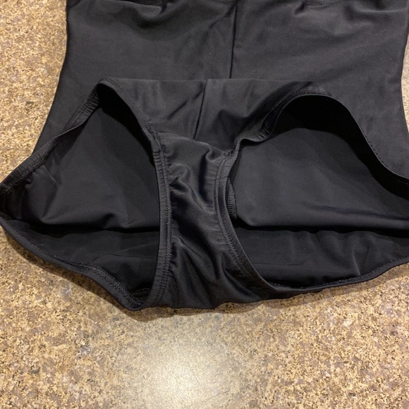 Speedo 1 Piece Black Women’s Swim Suit No Size Tag - Picture 11 of 15